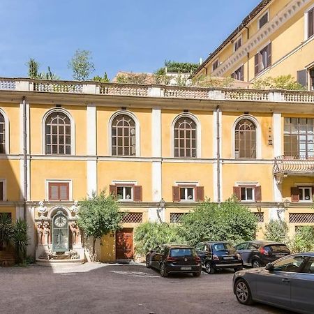 Discover The Pantheon From The Berardi Studio Flat Dış mekan fotoğraf