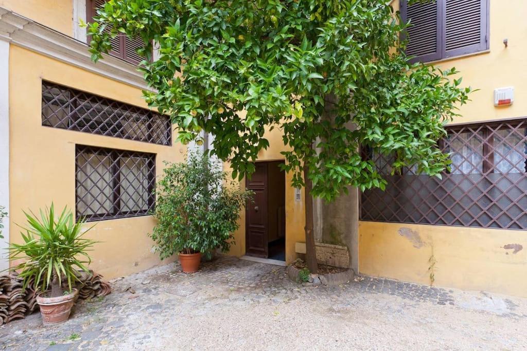 Discover The Pantheon From The Berardi Studio Flat Dış mekan fotoğraf