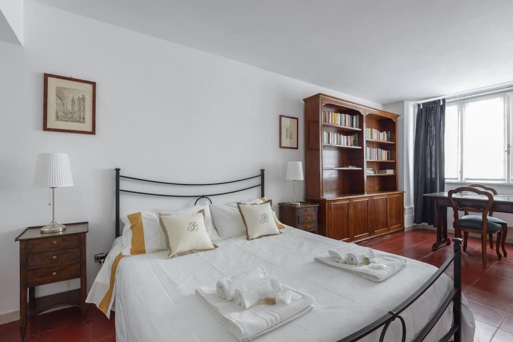 Discover The Pantheon From The Berardi Studio Flat Dış mekan fotoğraf